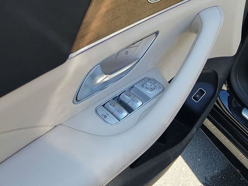 Used 2024 Mercedes-Benz GLE 350 4MATIC image 24