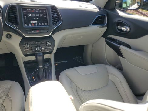 Used 2022 Jeep Cherokee Latitude Lux image 14