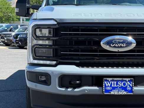 New 2025 Ford F350 Platinum image 36