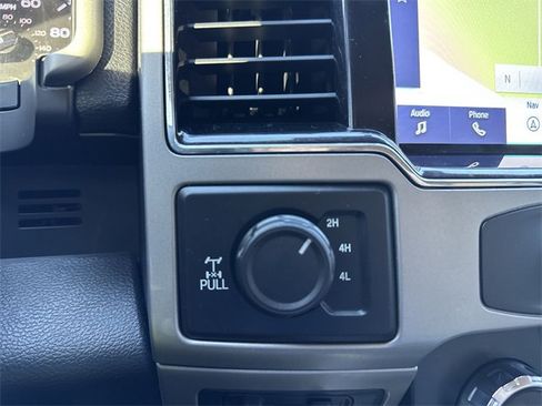 Certified 2022 Ford F250 Lariat w/ Chrome Package image 32