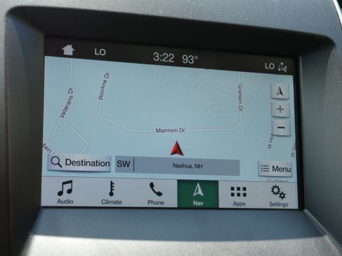 Used 2019 Ford Edge Titanium w/ Cold Weather Package AWD/4WD image 19