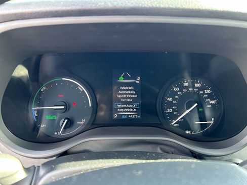 Used 2024 Toyota Sienna XSE image 14