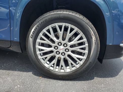 Used 2024 GMC Acadia Denali w/ Super Cruise Package FWD image 5