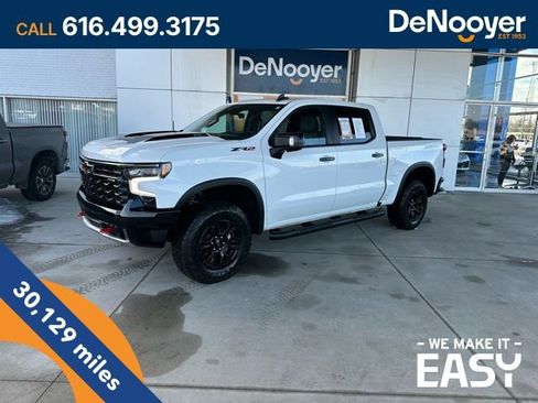 Used 2023 Chevrolet Silverado 1500 ZR2 w/ Technology Package image 1
