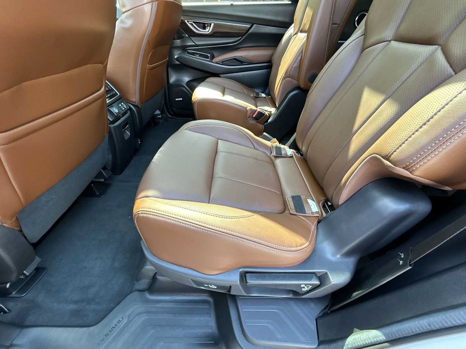 Certified 2026 Subaru Ascent Touring AWD/4WD image 9