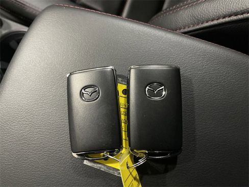 New 2025 MAZDA CX-5 Carbon Edition image 32