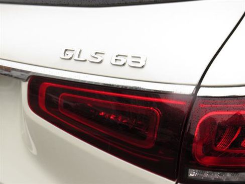 Used 2023 Mercedes-Benz GLS 63 AMG 4MATIC image 38