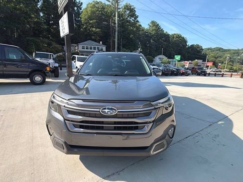 Used 2025 Subaru Forester Limited w/ Popular Package #2 AWD/4WD image 20