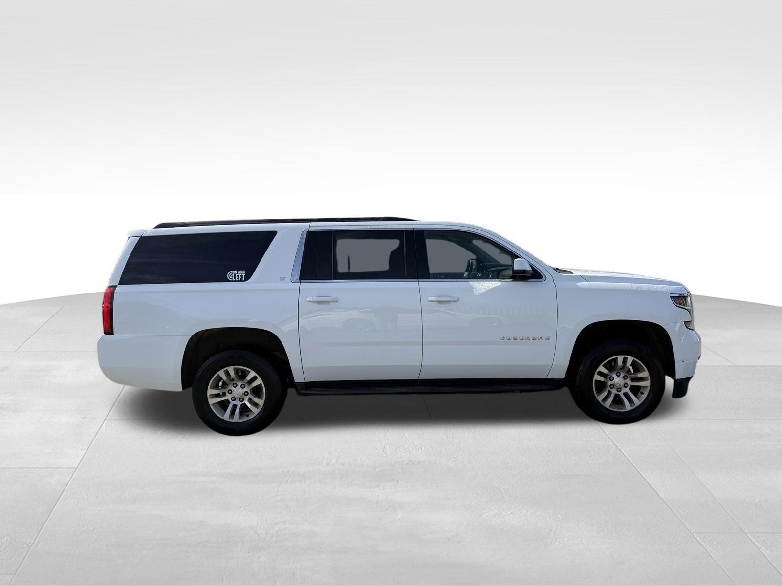 Used 2018 Chevrolet Suburban LT AWD/4WD image 2