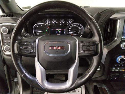Used 2022 GMC Sierra 2500 SLT w/ SLT Convenience Package image 10