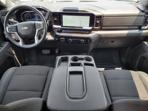 Used 2025 Chevrolet Silverado 2500 LT w/ Convenience Package AWD/4WD image 16