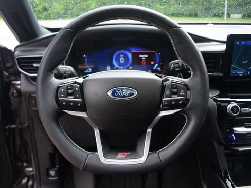 Used 2023 Ford Explorer ST w/ Equipment Group 401A AWD/4WD image 4