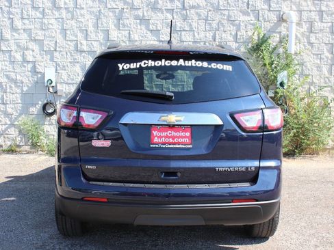 Used 2015 Chevrolet Traverse LS image 4