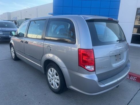 Used 2015 Dodge Grand Caravan American Value Package w/ UConnect Hands-Free Group image 2