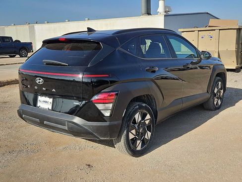 Used 2024 Hyundai Kona SEL AWD/4WD image 8