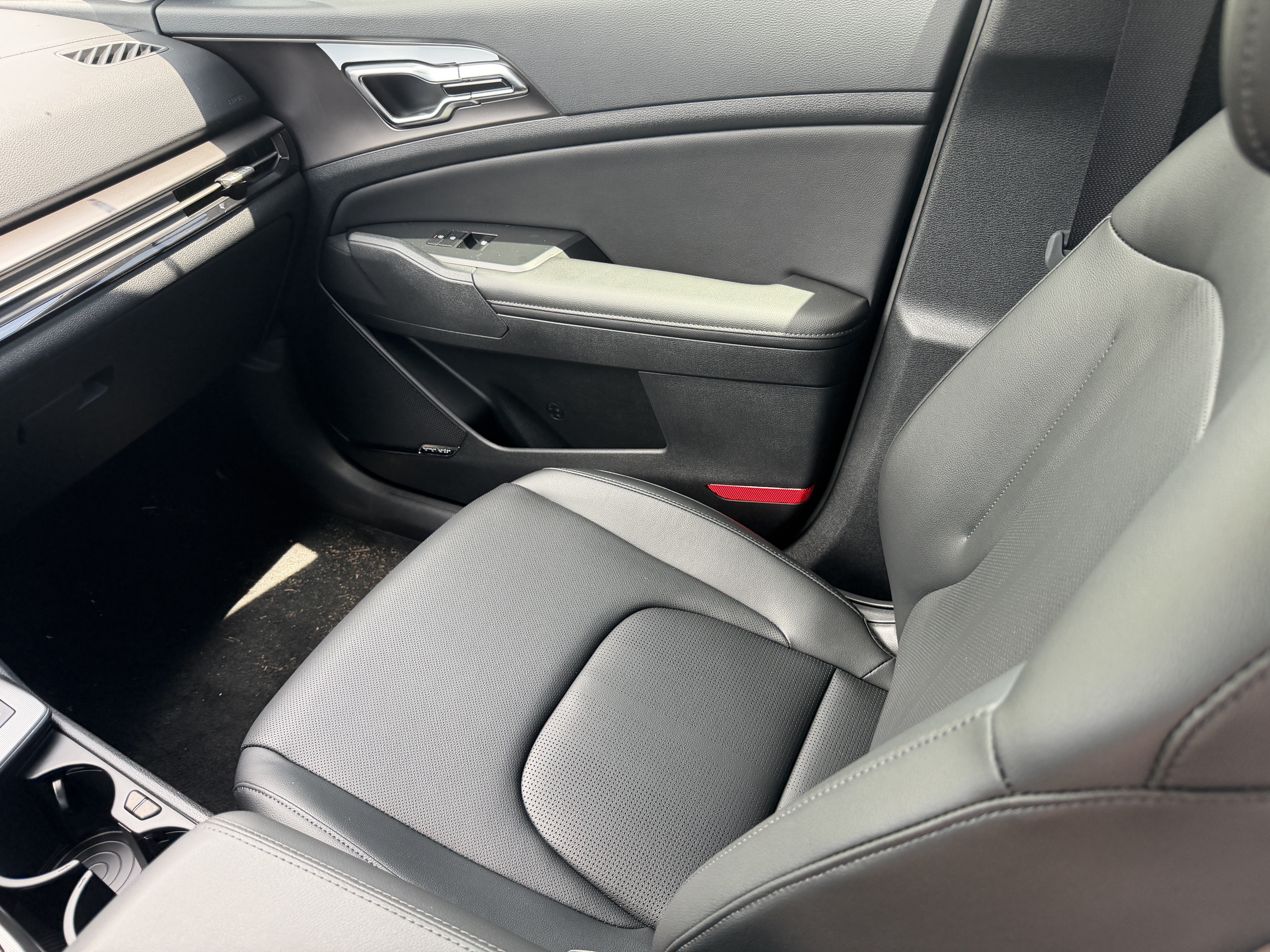 New 2026 Kia Sportage SX FWD image 13