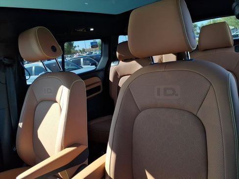 New 2025 Volkswagen ID. Buzz Pro S Plus image 11