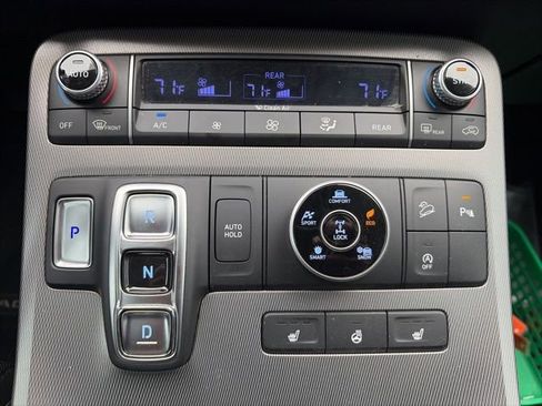 Used 2022 Hyundai Palisade SEL w/ Premium Package AWD/4WD image 11