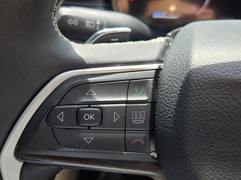 Used 2023 Jeep Grand Cherokee Limited RWD image 25