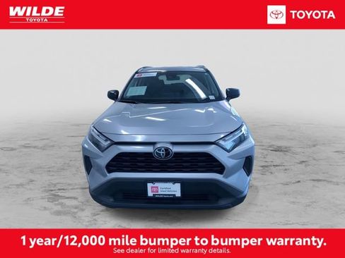 Certified 2025 Toyota RAV4 LE AWD/4WD image 4