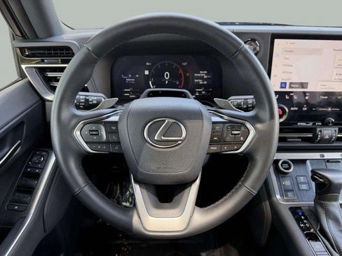 Used 2024 Lexus GX 550 w/ Accessory Package (2T) AWD/4WD image 10