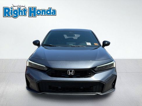 Used 2025 Honda Civic Sport image 5