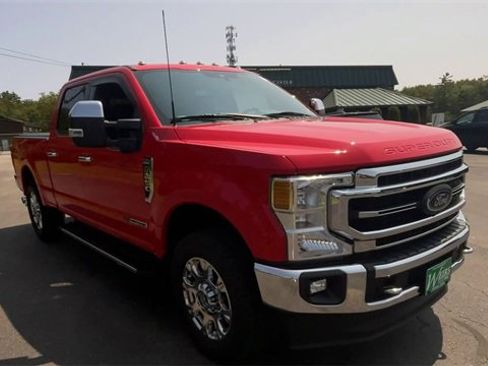 Used 2022 Ford F250 Lariat w/ Chrome Package image 3