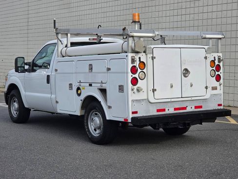 Used 2011 Ford F250 XL RWD image 5