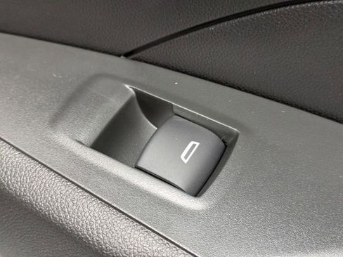 New 2026 Chevrolet Trax LT w/ Driver Confidence Package image 30