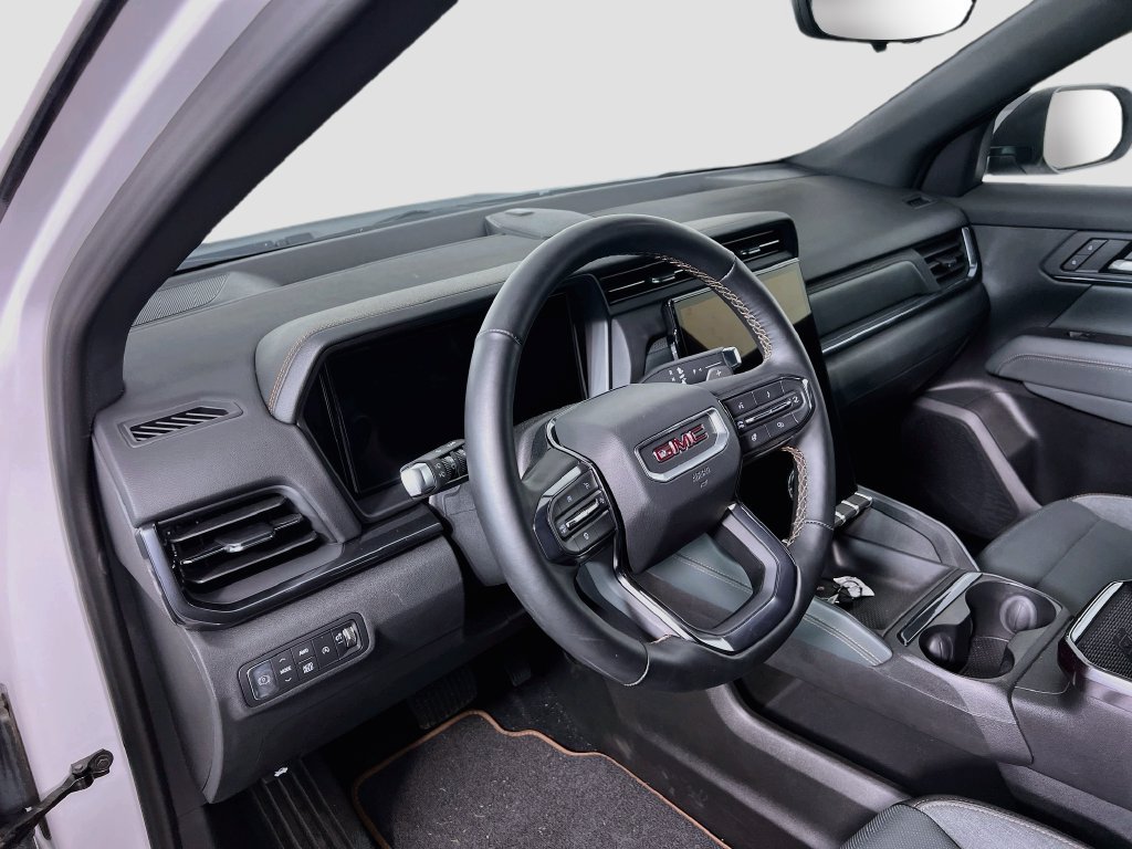 Certified 2026 GMC Terrain AT4 w/ Convenience Package III AWD/4WD image 8