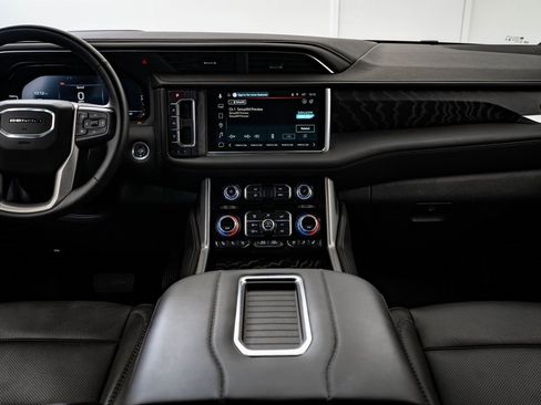 Used 2023 GMC Yukon Denali w/ LPO, Floor Liner Package image 37