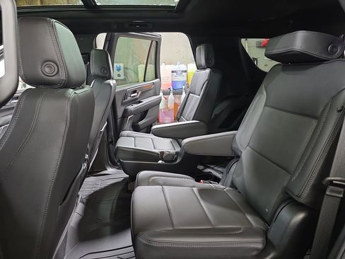 New 2026 GMC Yukon Denali w/ Sun & Power Step Package AWD/4WD image 14