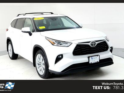 Used 2023 Toyota Highlander Limited