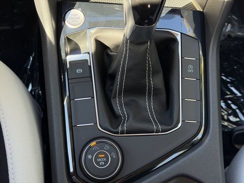 New 2025 Volkswagen Taos S image 30