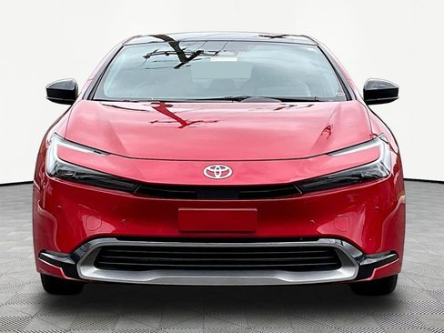 Used 2024 Toyota Prius XLE AWD/4WD image 2