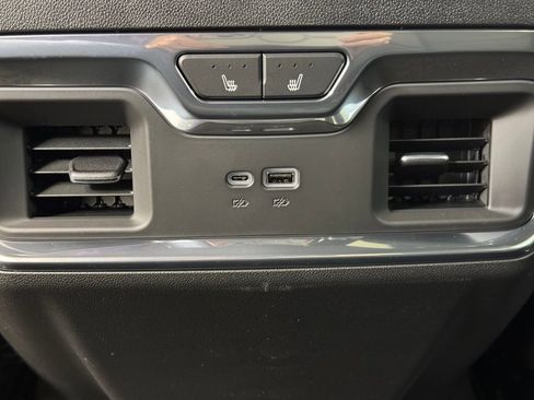 New 2026 GMC Sierra 3500 Denali w/ Technology Package AWD/4WD image 19