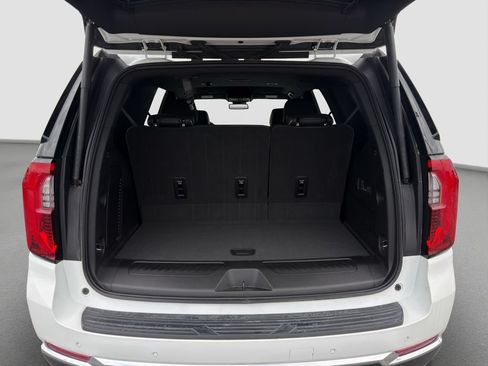 Used 2025 GMC Yukon Elevation w/ LPO, Floor Liner Package AWD/4WD image 30