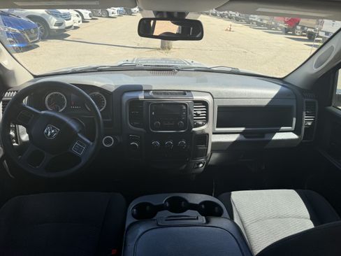 Used 2019 RAM 1500 Tradesman w/ Chrome Plus Package RWD image 9