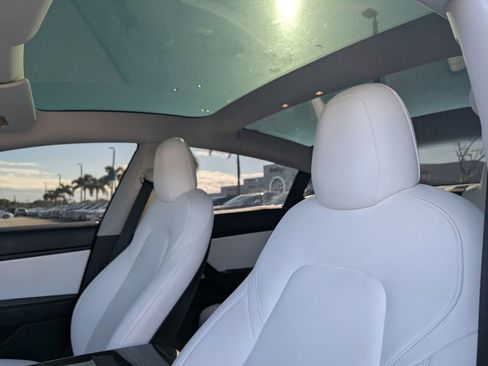 Used 2020 Tesla Model 3 Long Range image 21