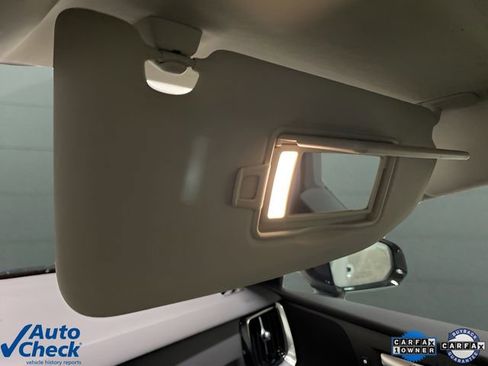 Used 2025 Volvo S60 B5 Core image 51