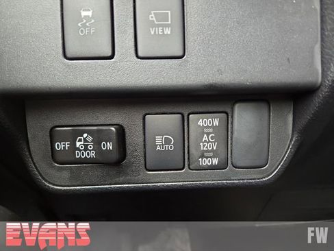 Used 2023 Toyota Tacoma Limited image 18