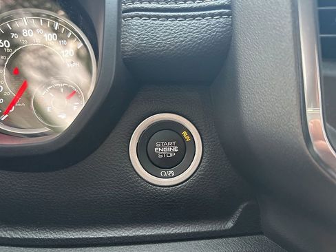 Used 2025 RAM 1500 Laramie image 23