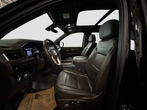 Used 2021 GMC Yukon Denali w/ Denali Premium Package image 23