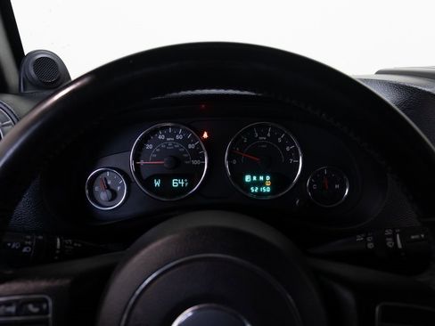 Used 2012 Jeep Wrangler Unlimited Sport image 27