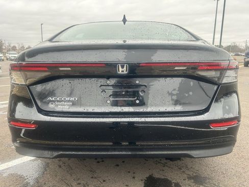 Used 2024 Honda Accord EX image 8