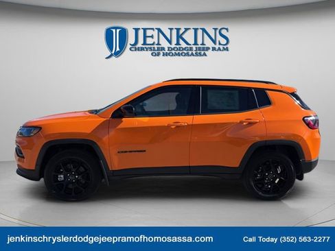 New 2026 Jeep Compass Latitude image 5
