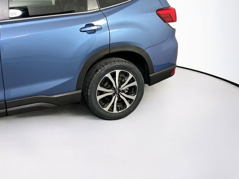 Used 2023 Subaru Forester Limited image 31