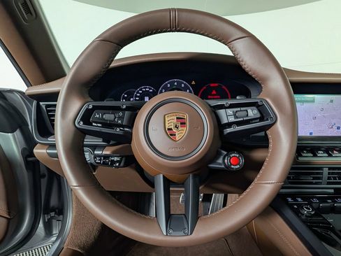 Certified 2026 Porsche 911 Targa 4 GTS AWD/4WD image 34