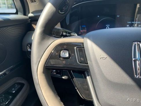 New 2025 Lincoln Corsair Grand Touring image 21