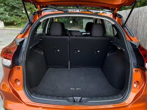 Used 2023 Nissan Kicks SV FWD image 12